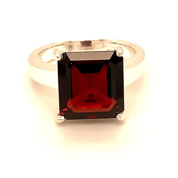Red Garnet 4.70ct Platinum Finish Silver Ring - Picture 1 of 7